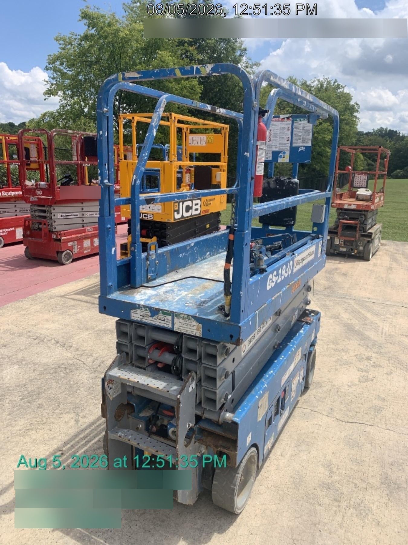 2019 Genie GS-1930 Fixed Rails with Chain Entry