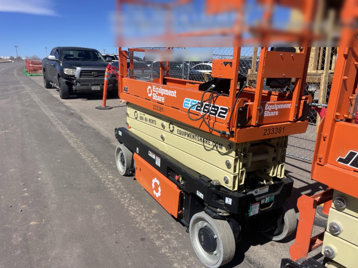 2022 JLG ES2632