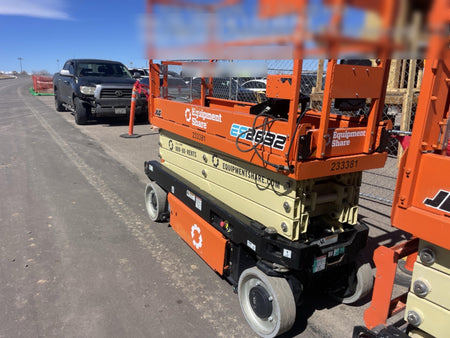 2022 JLG ES2632