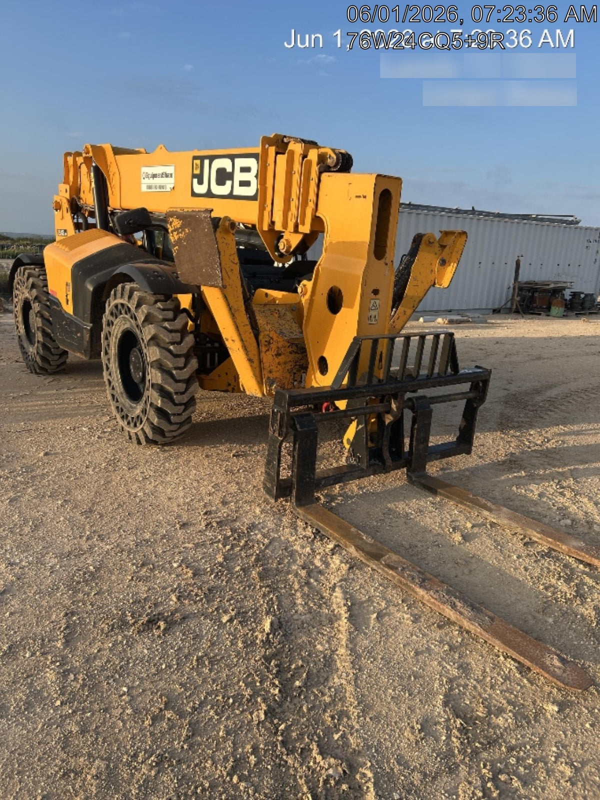 2023 JCB 512-56