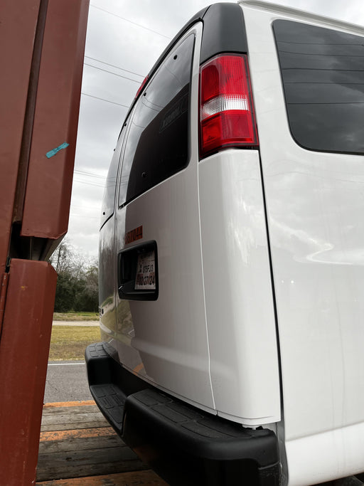 2023 CHEVROLET Express Van - Rental