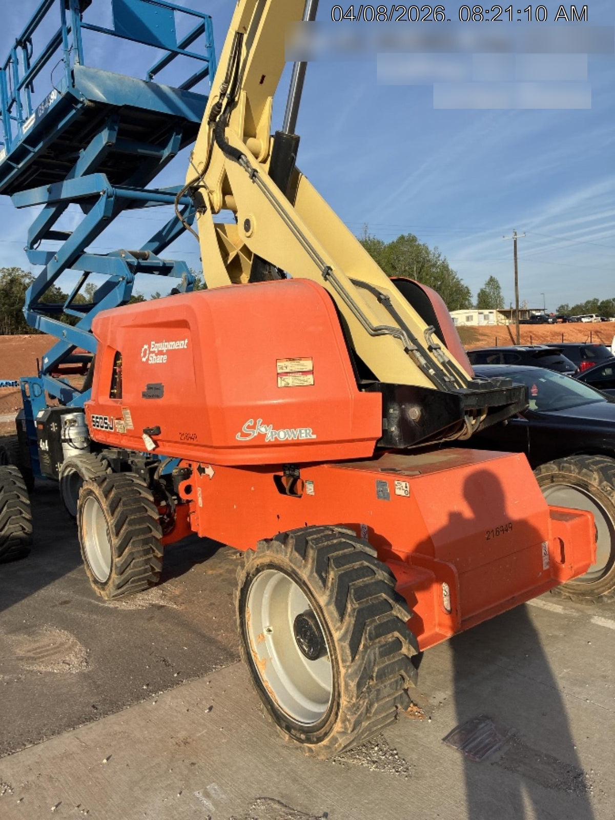 2022 JLG 660SJ