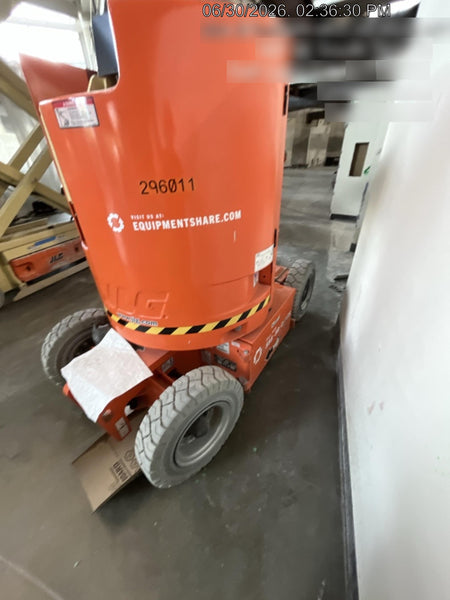 2023 JLG E300AJP
