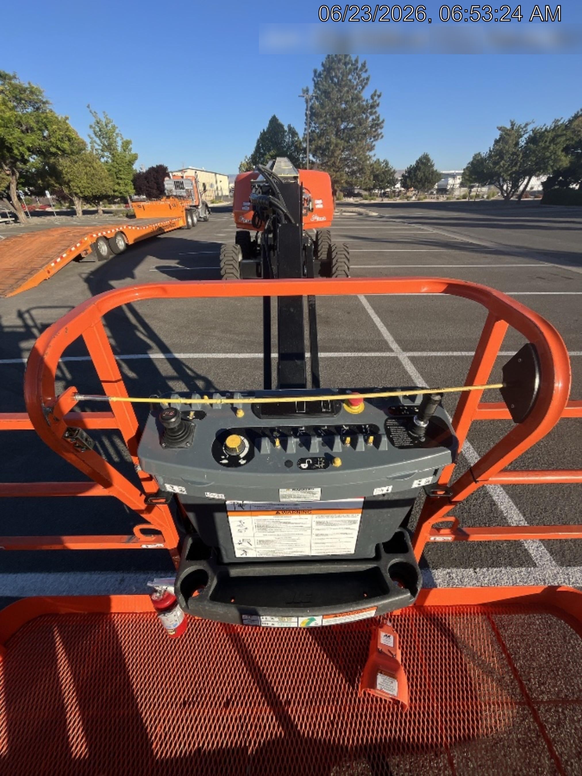 2025 JLG 660SJ