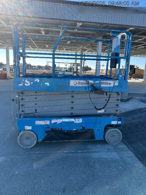 2018 Genie GS-3246 GS-3246 w/Folding rails, Full height swing gate