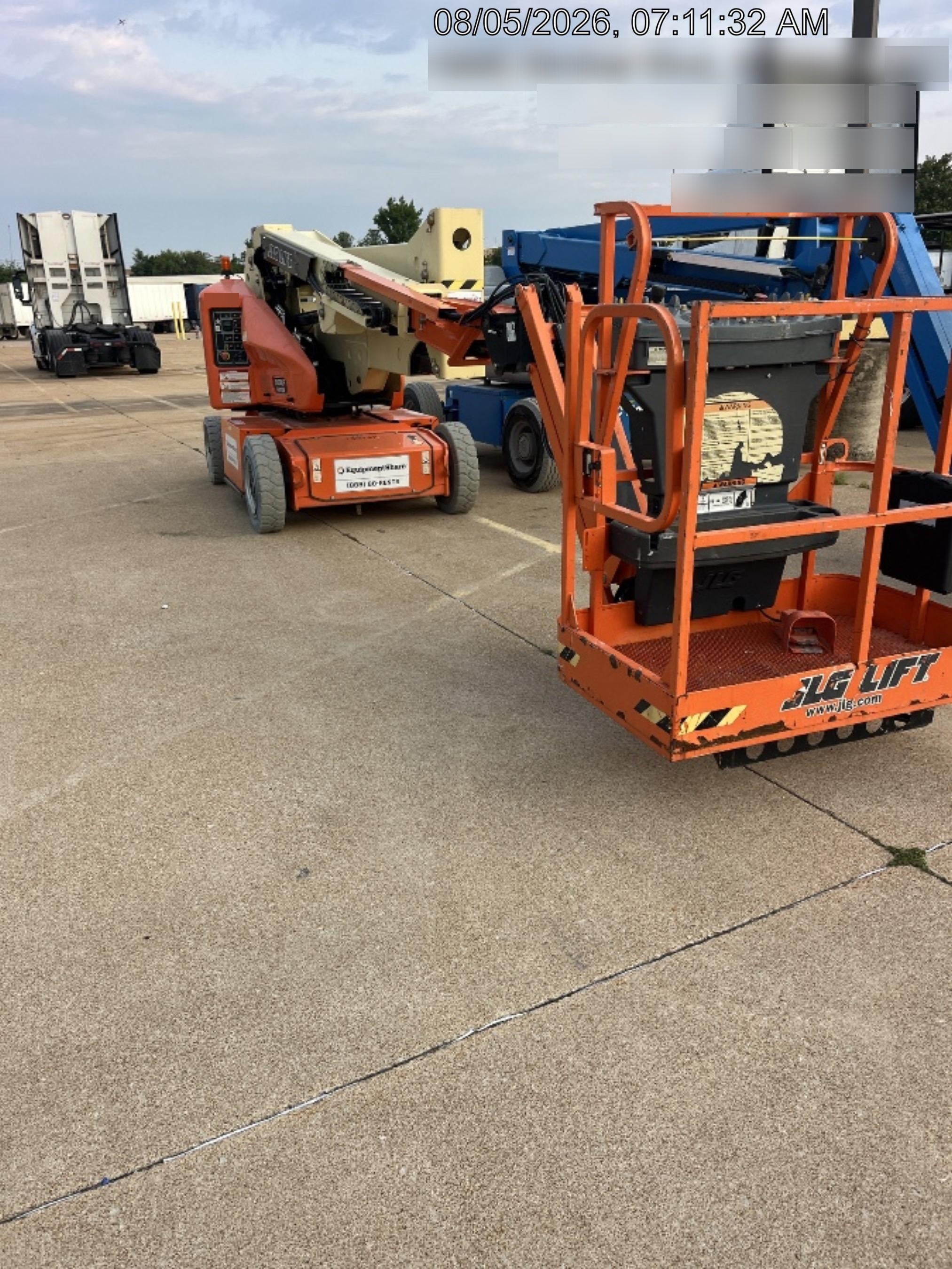 2021 JLG E400AJP Narrow