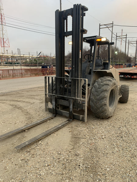 2021 CASE 588H