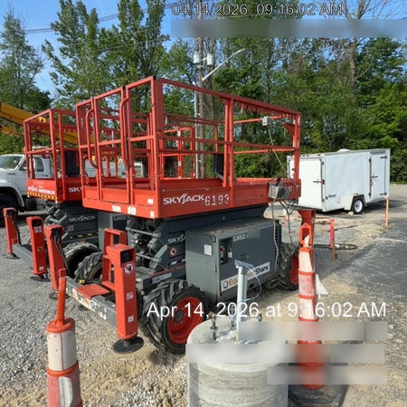 2017 SKYJACK SJ6832 RT
