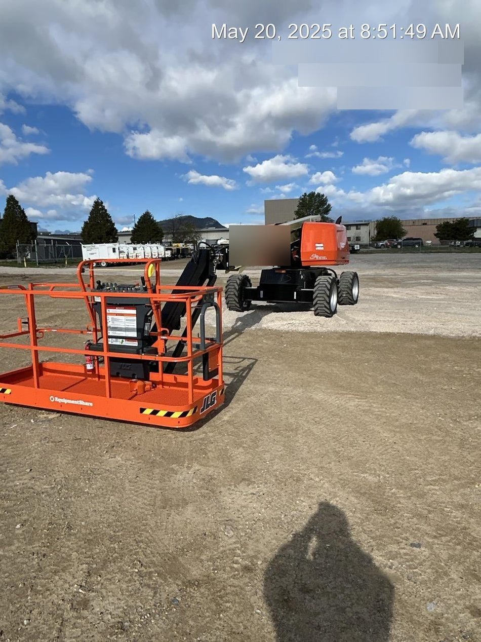 2025 JLG 660SJ