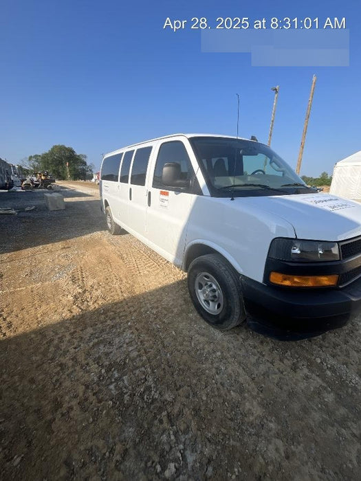 2023 CHEVROLET Express Van - Rental