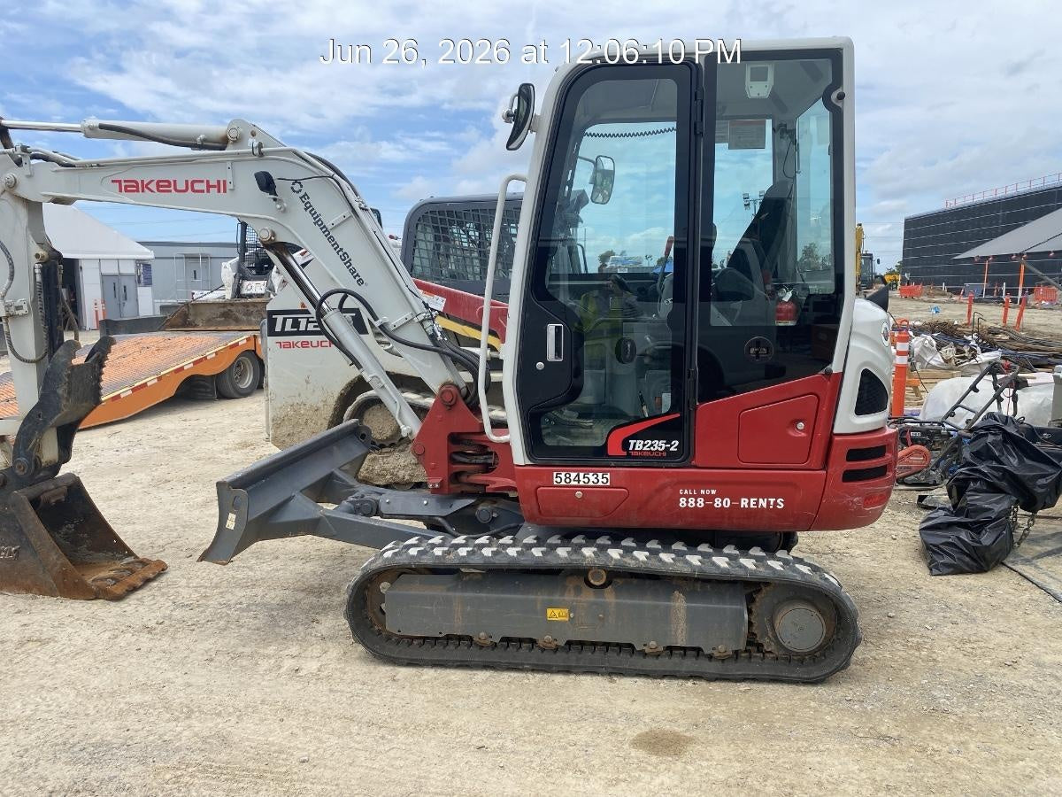 2025 TAKEUCHI TB235-2CR