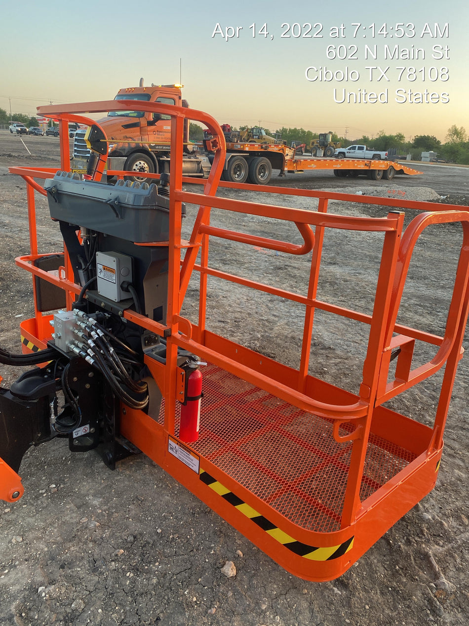 2022 JLG 600AJ
