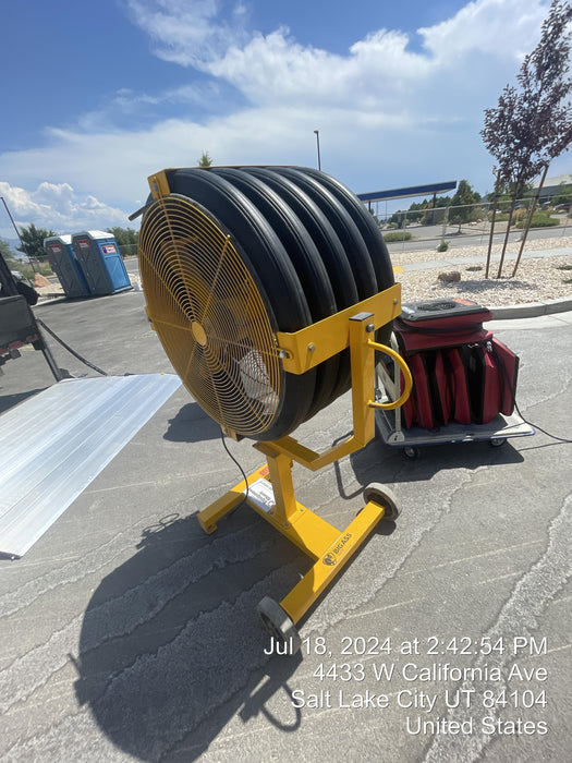 2022 BIG ASS FANS Yellow Jacket