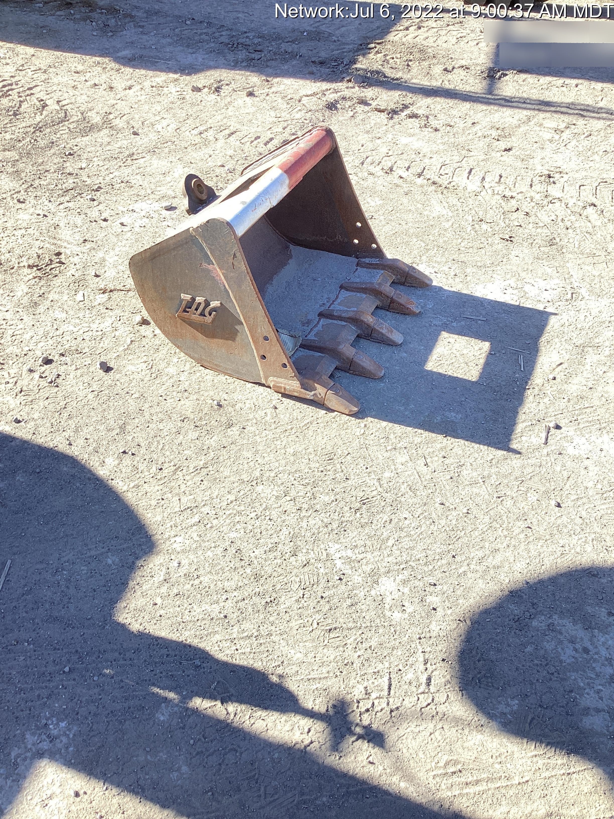 2020 TAG MANUFACTURING 30" Bucket - Tag