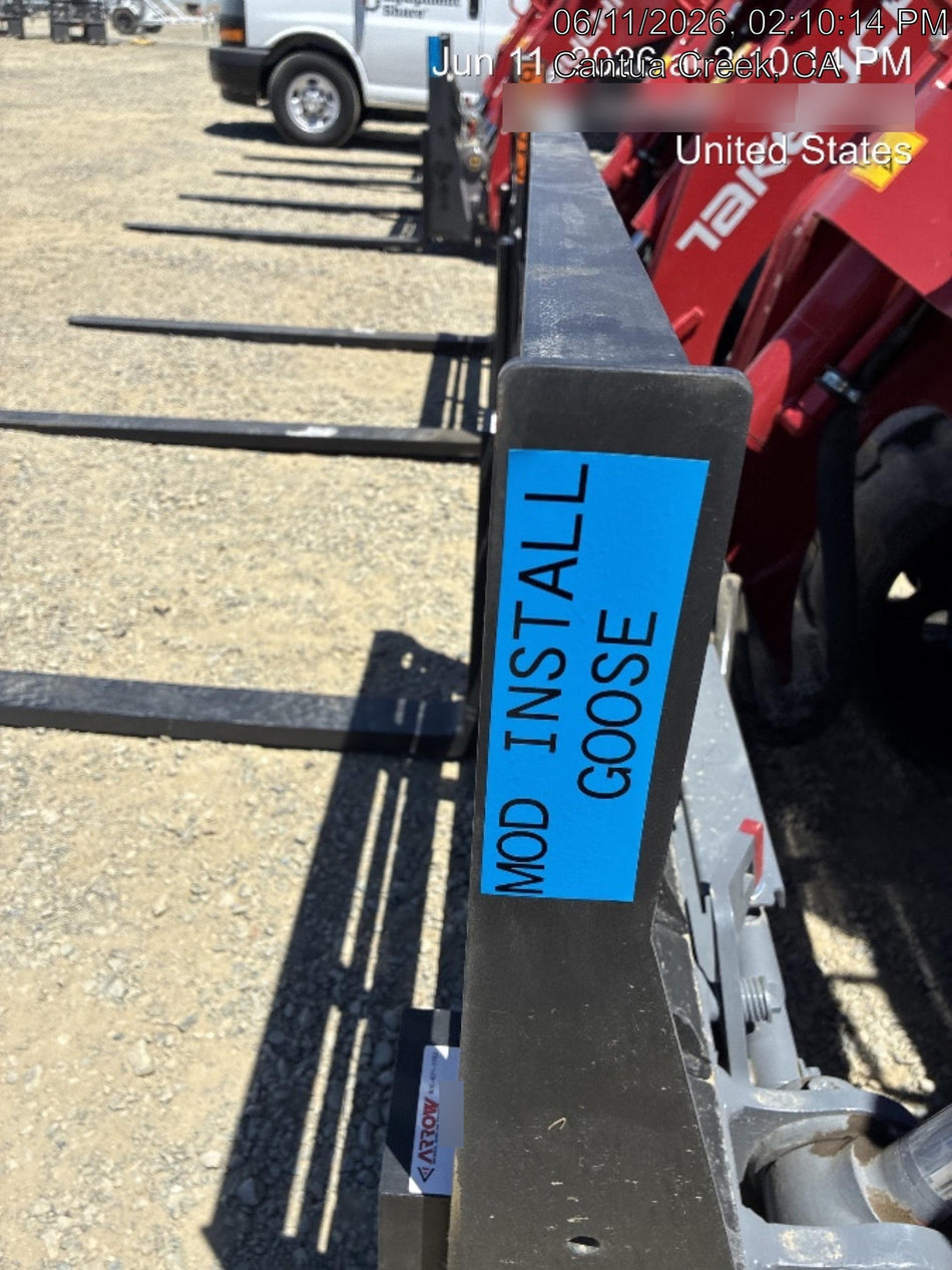 2026 ARROW MATERIAL HANDLING 72" Pallet Forks - Arrow