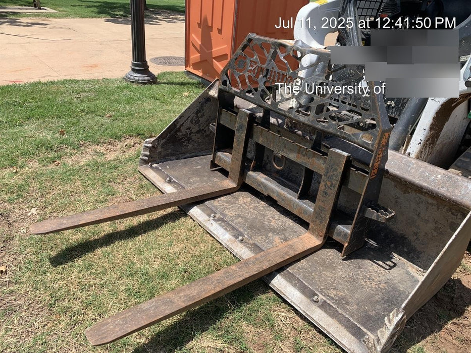 2022 PALADIN 48" Pallet Forks - Paladin