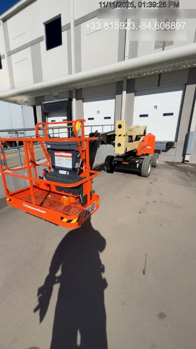 2025 JLG E450AJ