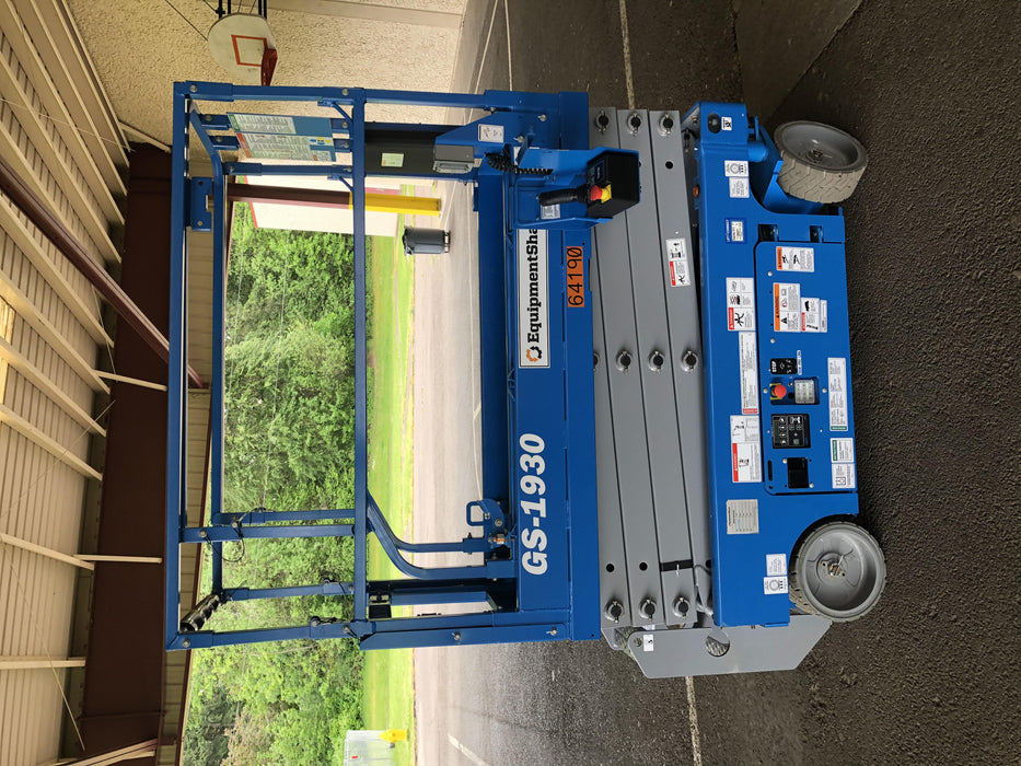 2020 Genie GS-1930 Solid Non Marking Tires, Beacon, Folding rails with half height swing gate, 800W Inverter