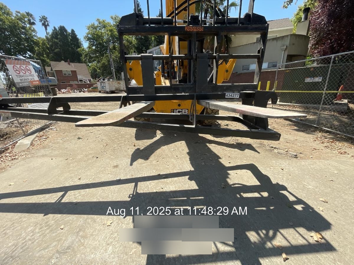 2022 JCB 332/E5286