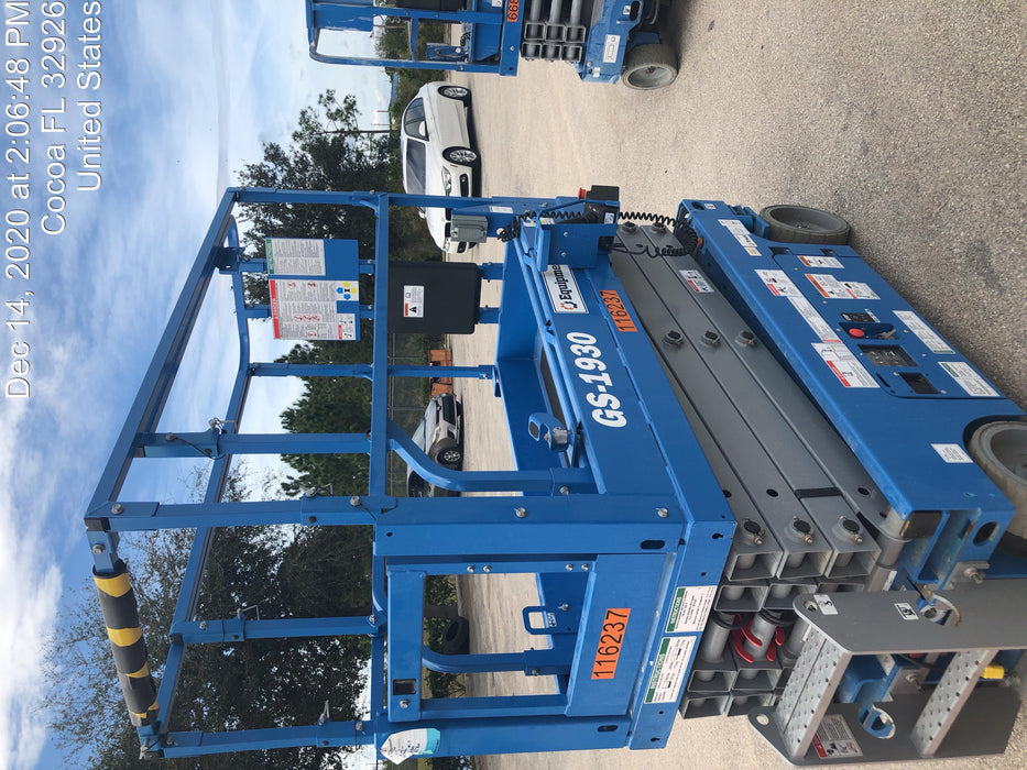 2020 Genie GS-1930 Solid Non Marking Tires, Beacon, Folding rails with half height swing gate