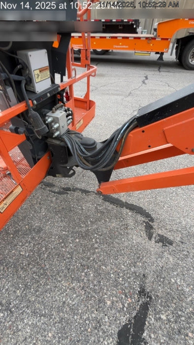 2019 JLG 600AJ