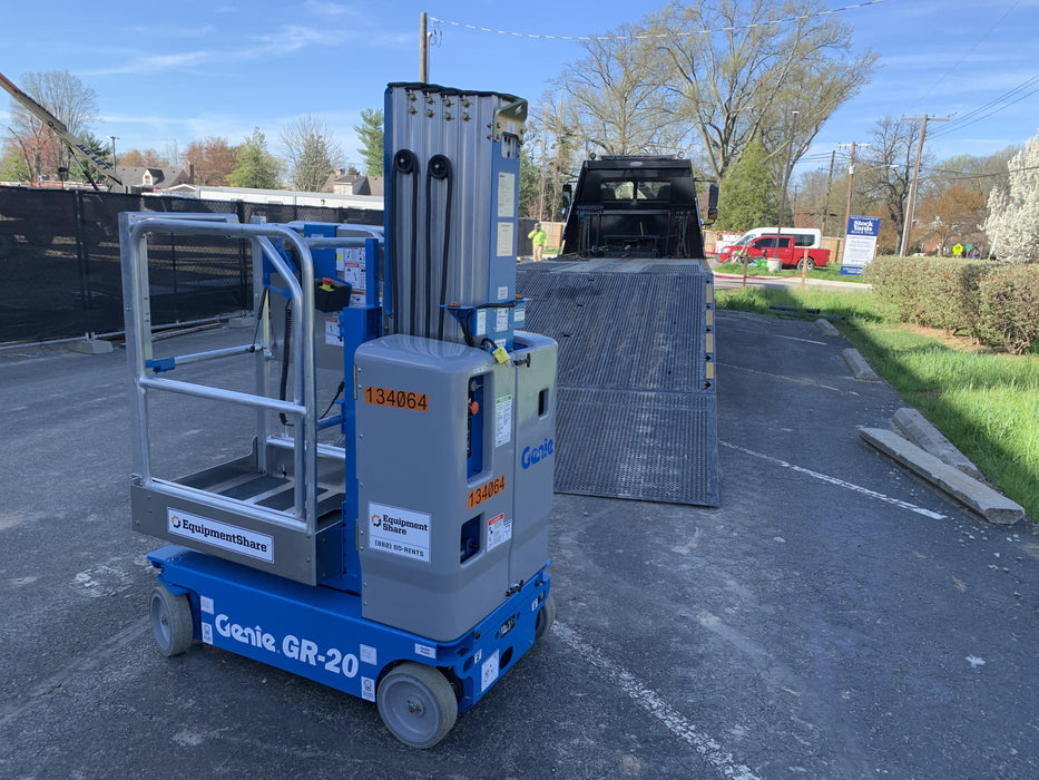 2021 GENIE GR-20