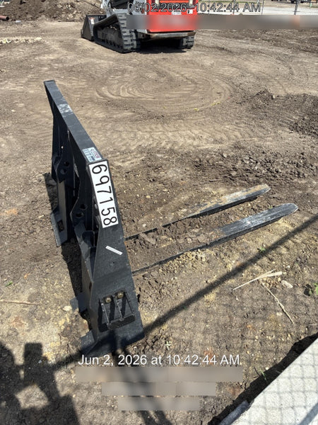 2026 ARROW MATERIAL HANDLING 48" Pallet Forks - Arrow