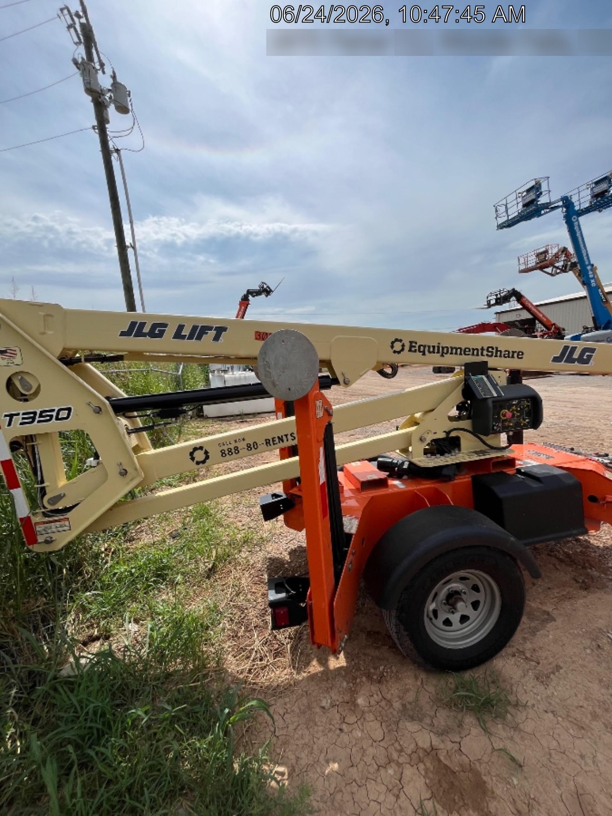 2023 JLG T350