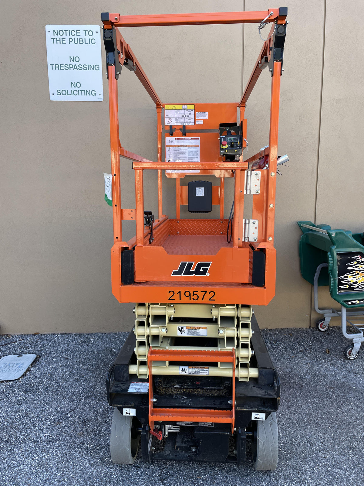 2022 JLG ES1932