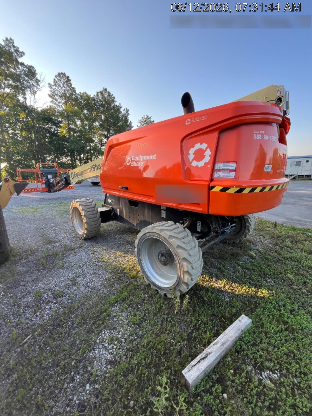 2025 JLG 660SJ