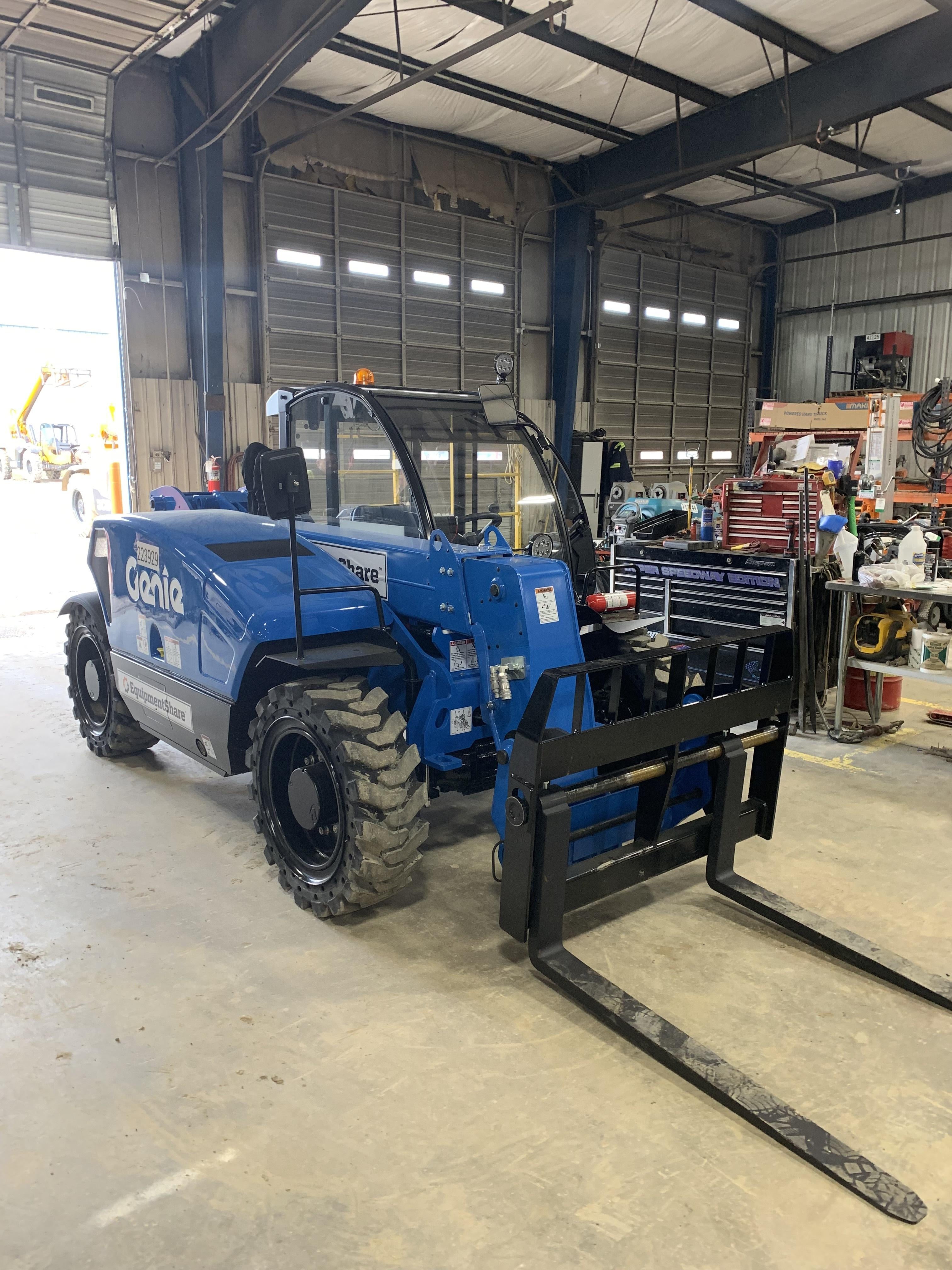 2022 GENIE GTH-5519