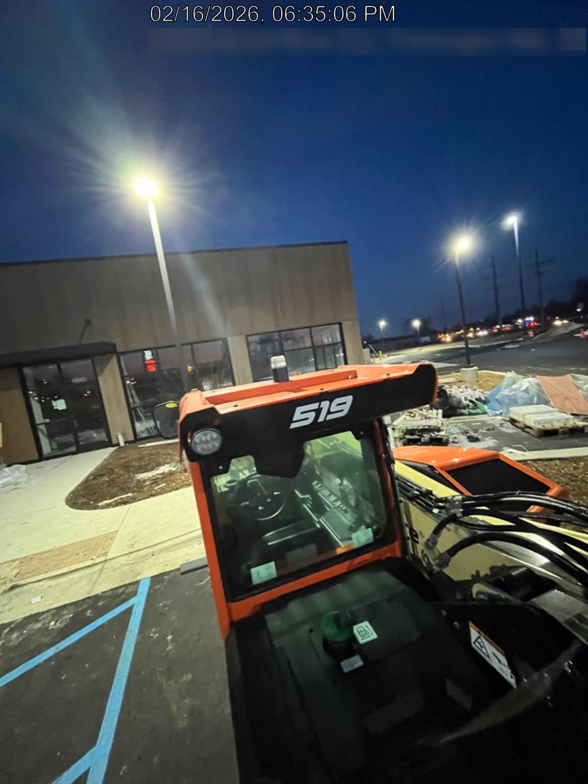 2025 JLG 519
