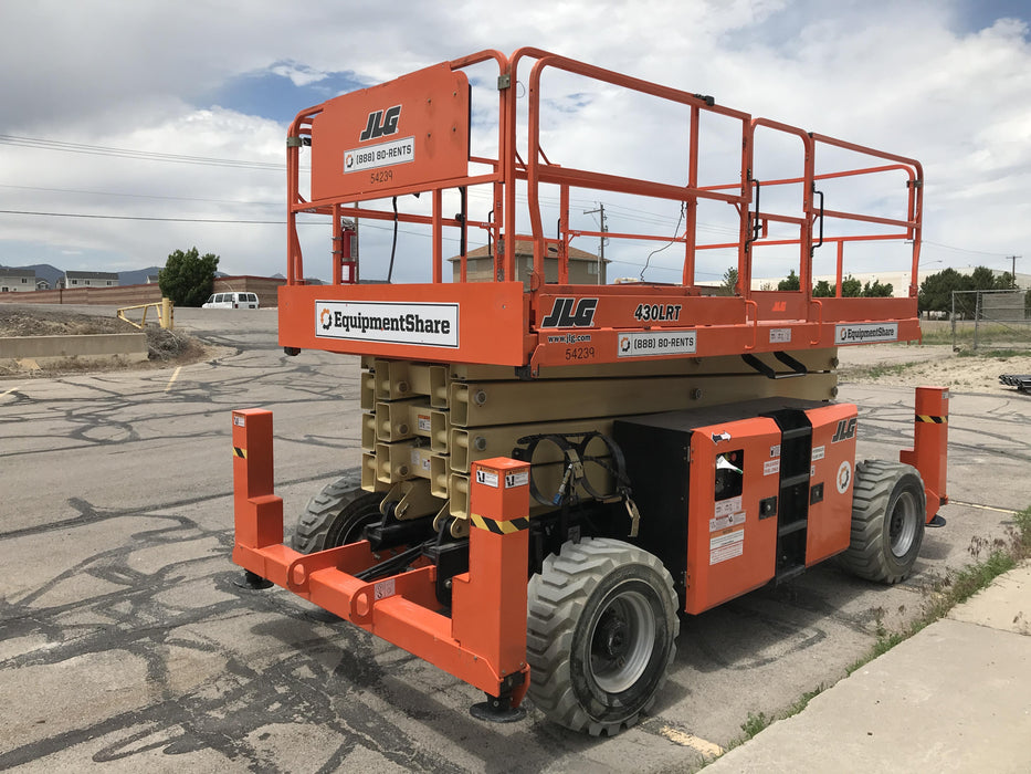 2020 JLG 430LRT