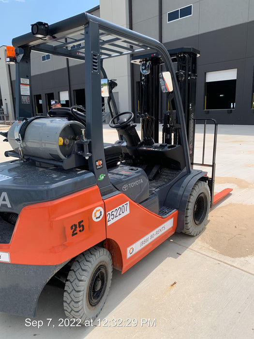 2022 TOYOTA 50-8FGU25