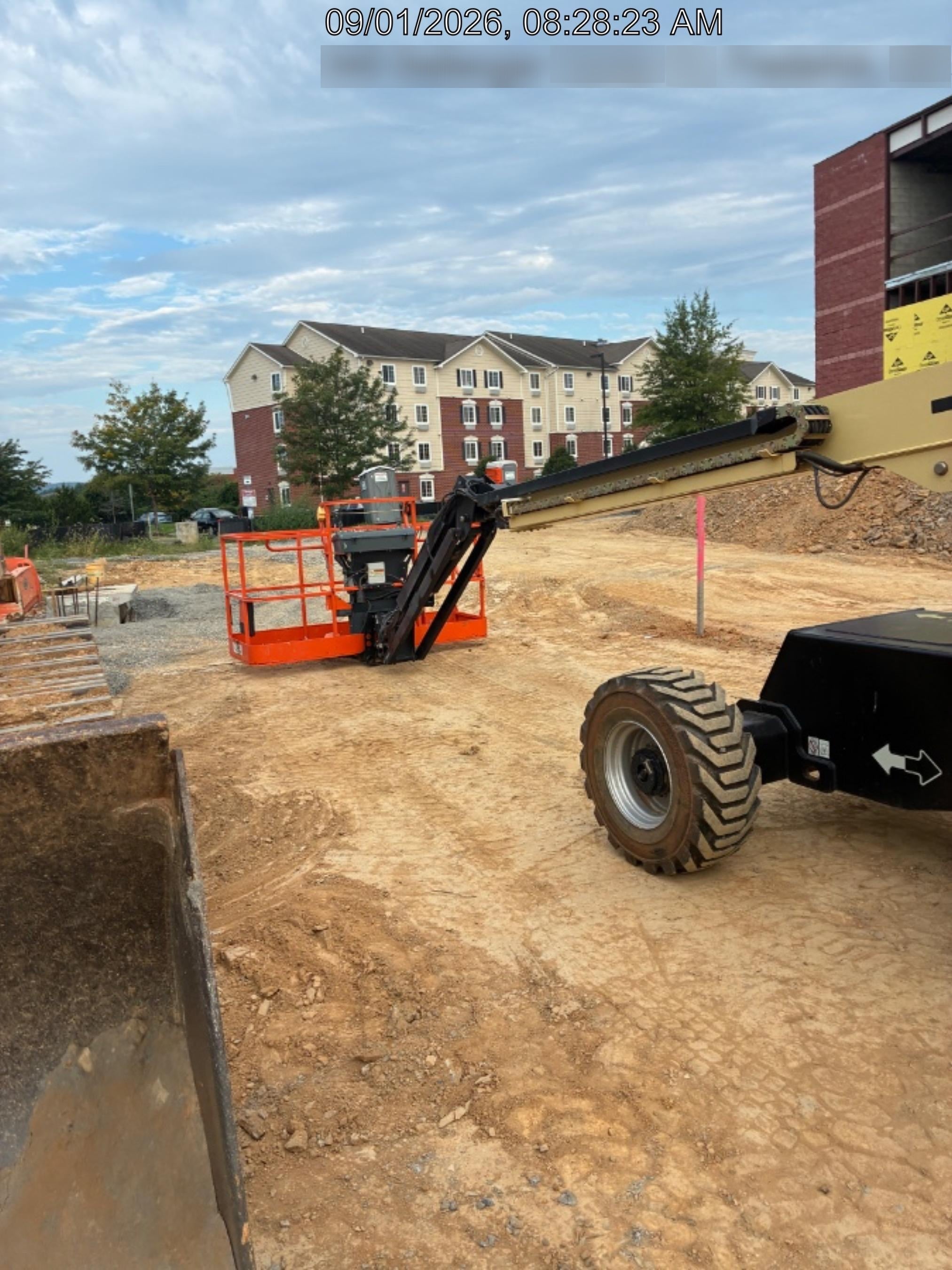 2023 JLG 460SJ