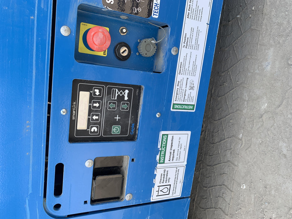 2017 Genie GS-1930 Genie GS-1930 Lift w/Fixed Rail and Chain Entry