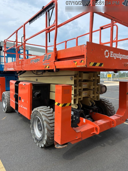 2023 JLG RT4394