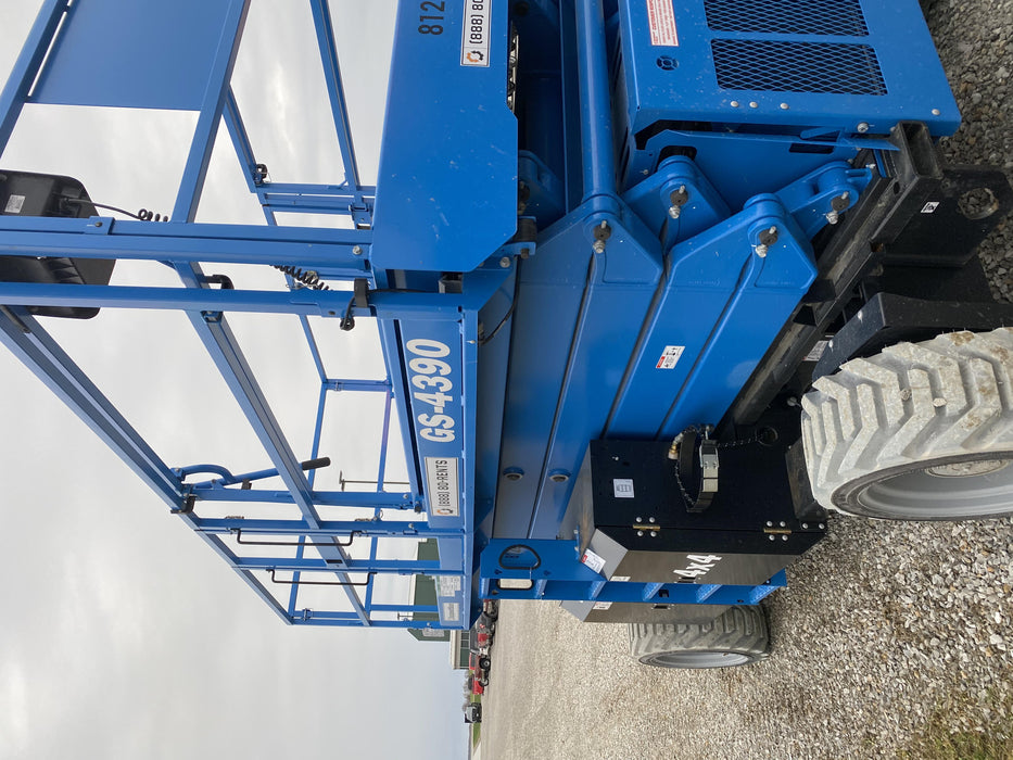 2020 GENIE GS-4390 RT