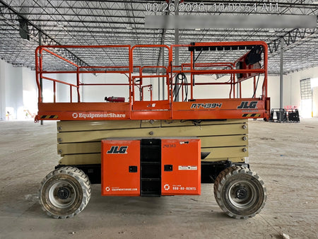 2023 JLG RT4394