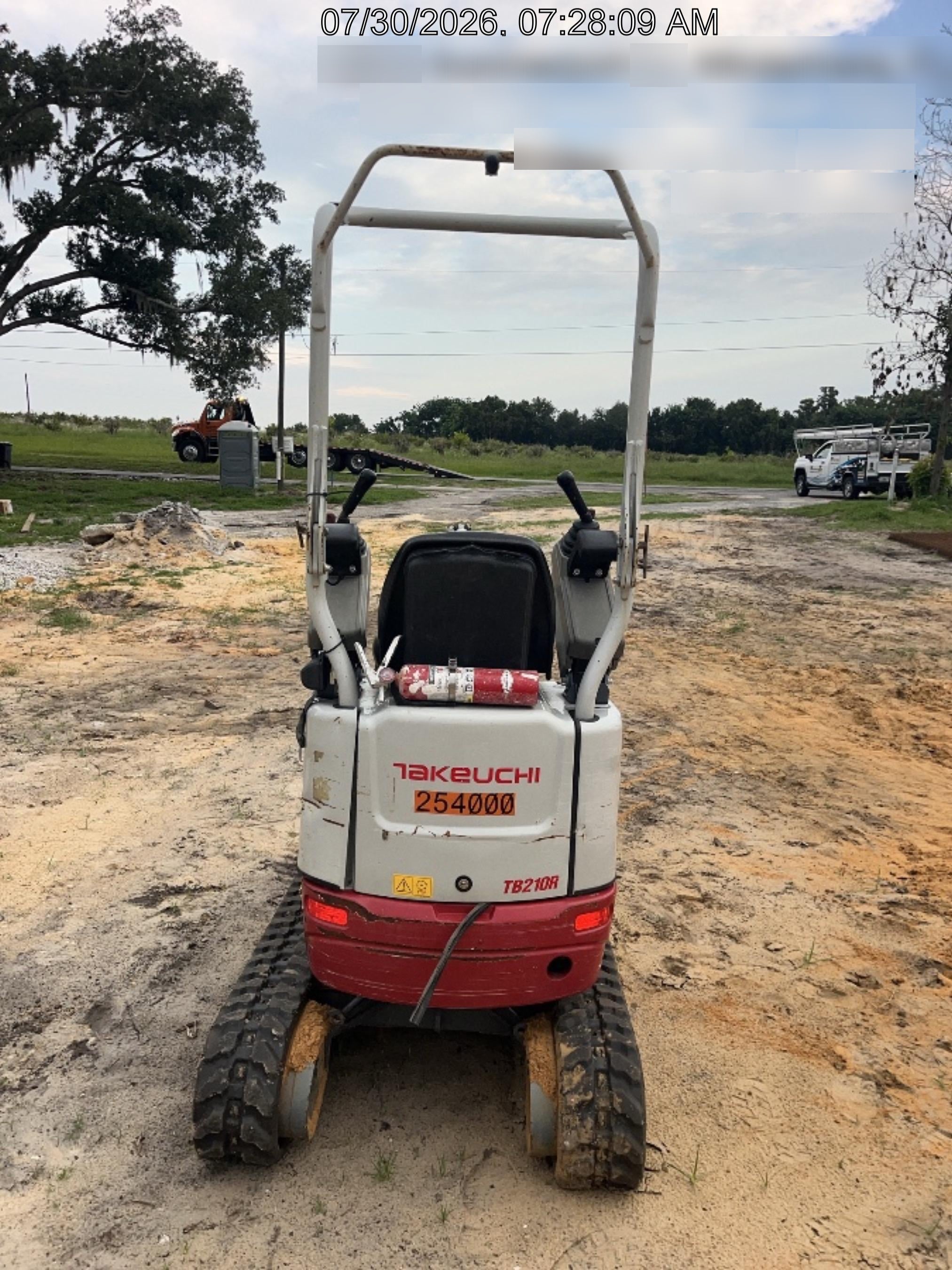 2022 TAKEUCHI TB210R