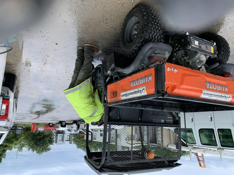 2019 Kubota RTV-X900G-H - 2 Passenger 4wd Utility Cart, LED Strobe, Windshield Tempered Glass, Plastic Canopy, Backup Alarm
