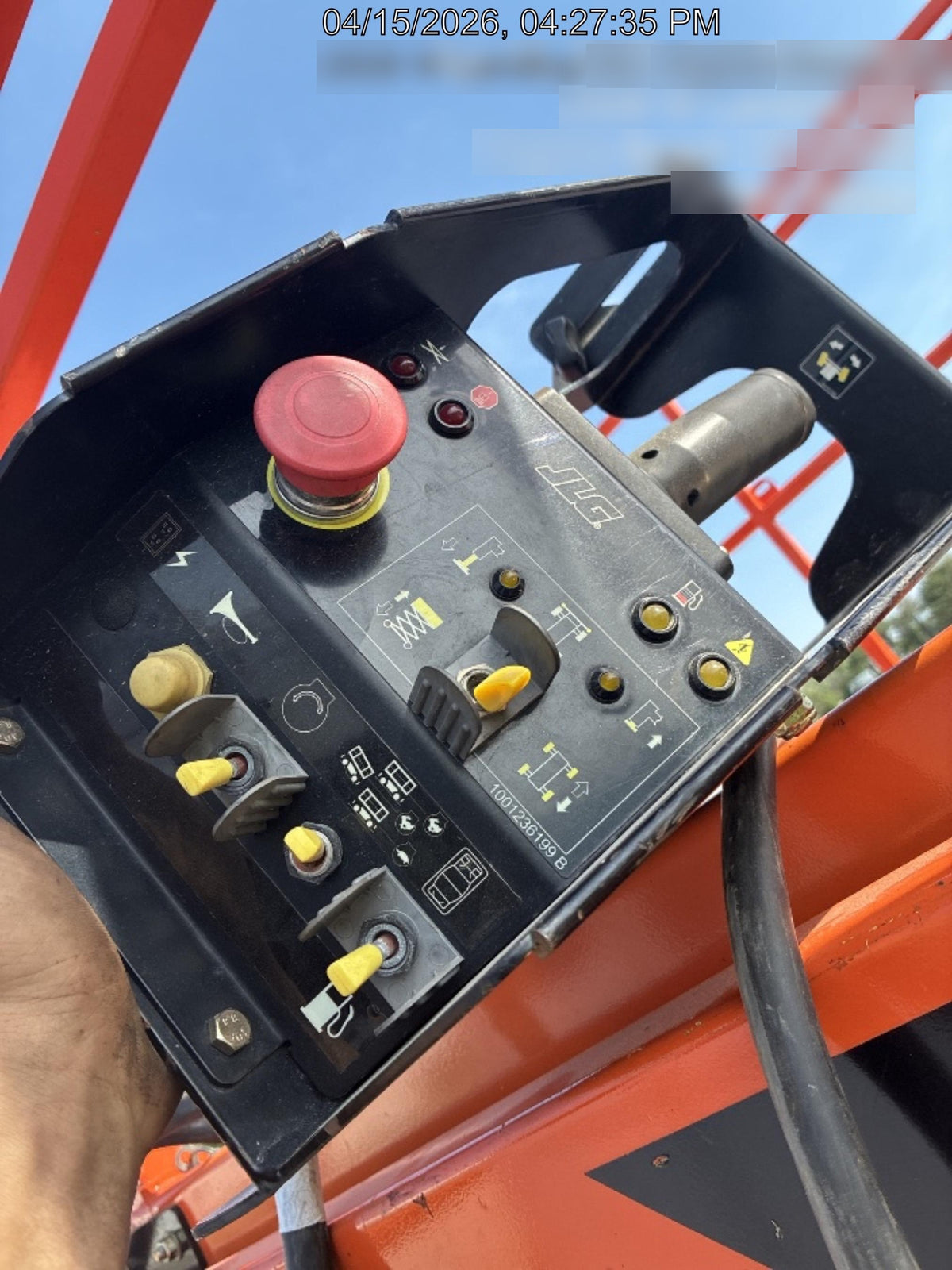 2024 JLG RT4394
