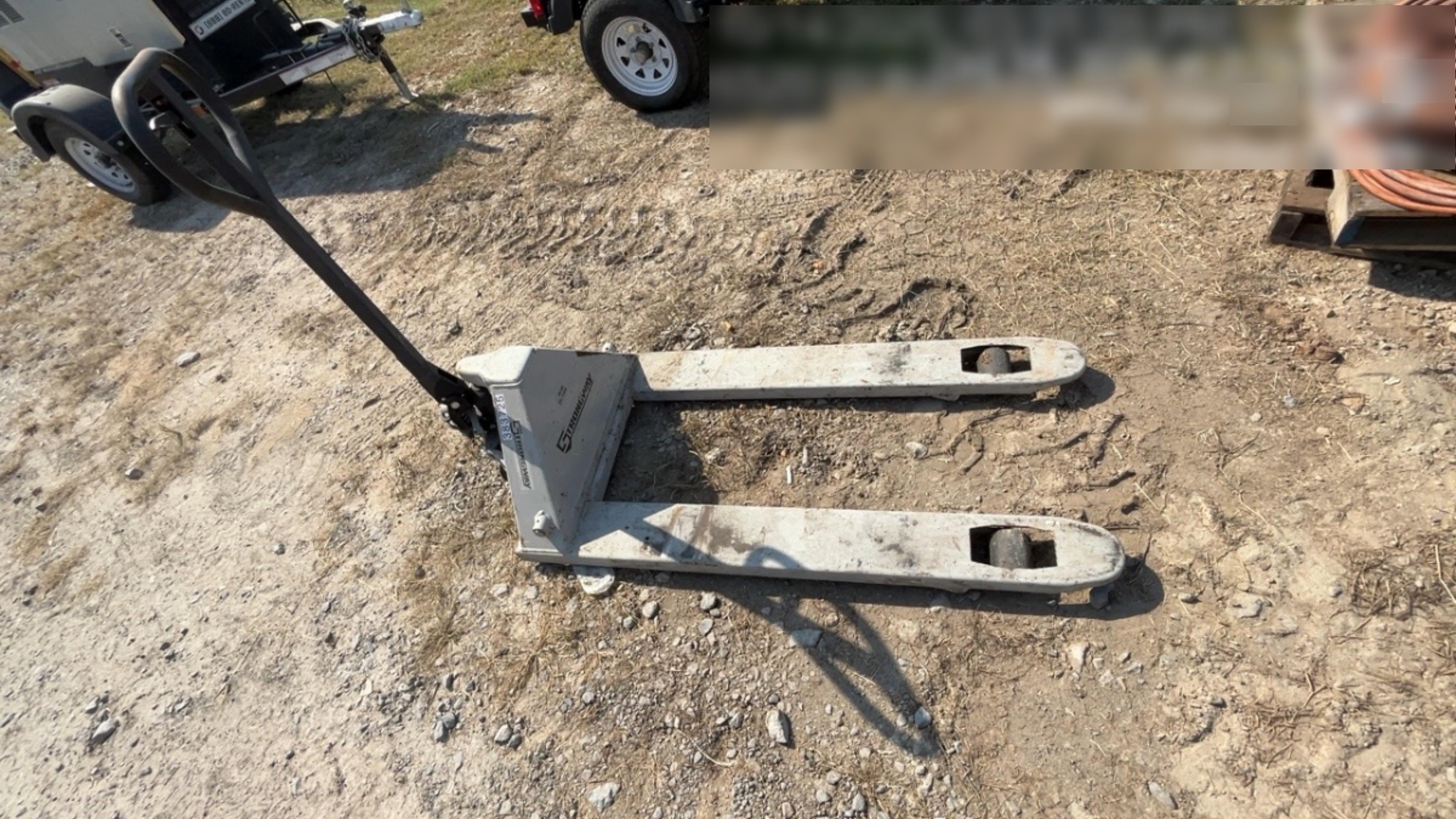 2023 STRONGWAY 4400 lb Pallet Jack
