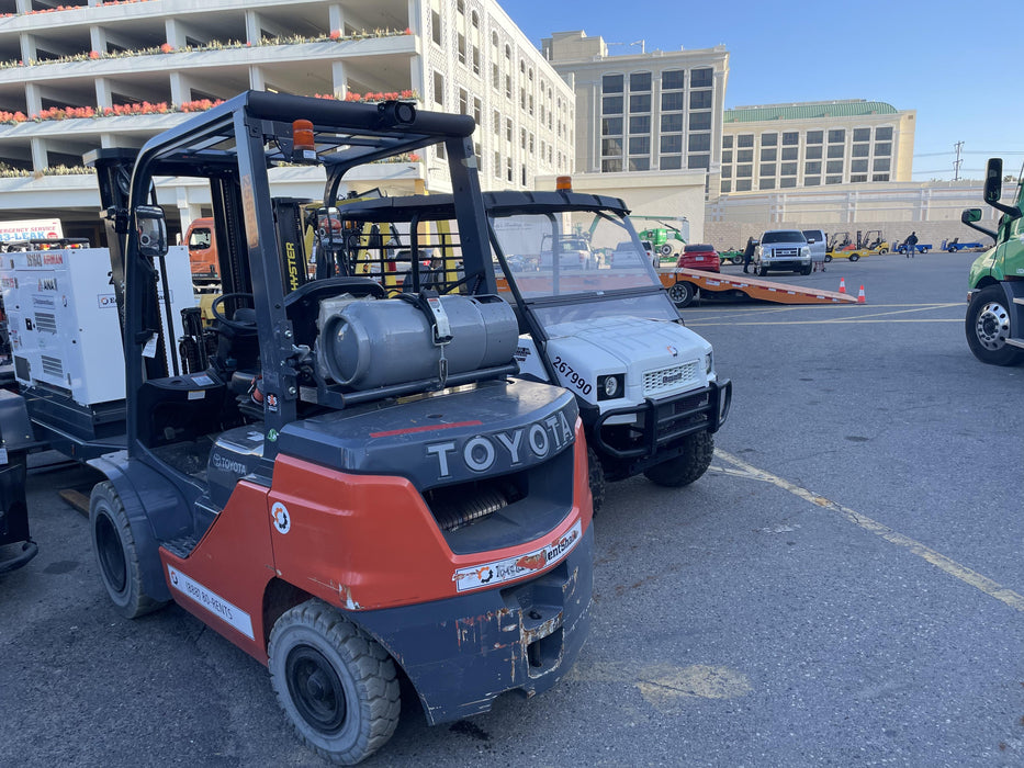 2022 TOYOTA 50-8FGU25