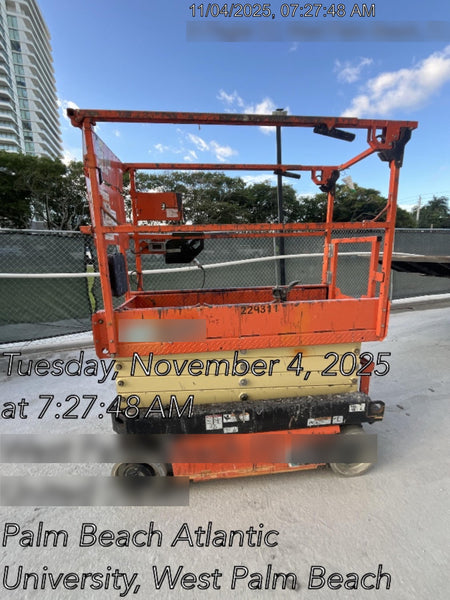 2022 JLG ES1932