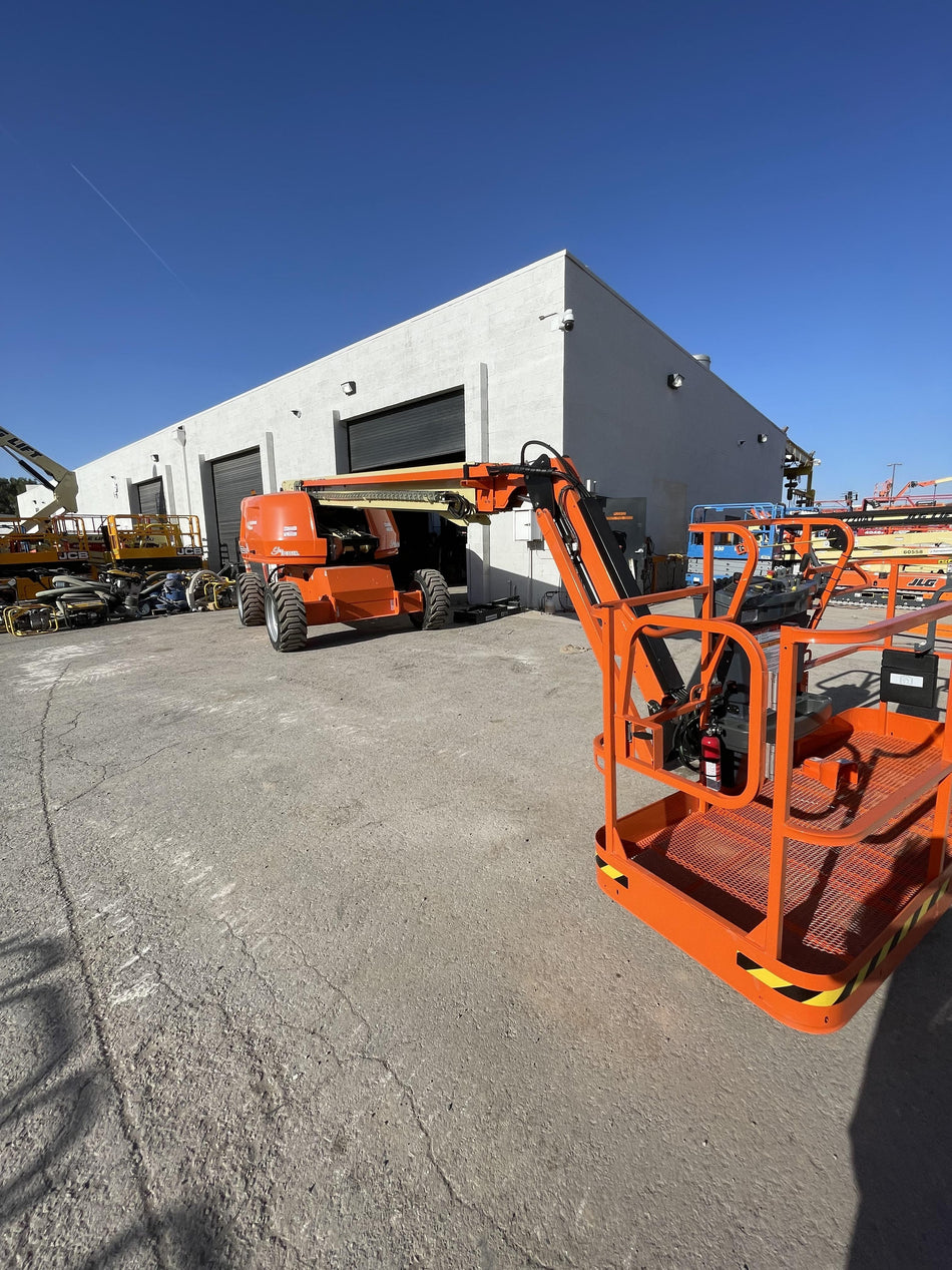 2023 JLG 660SJ