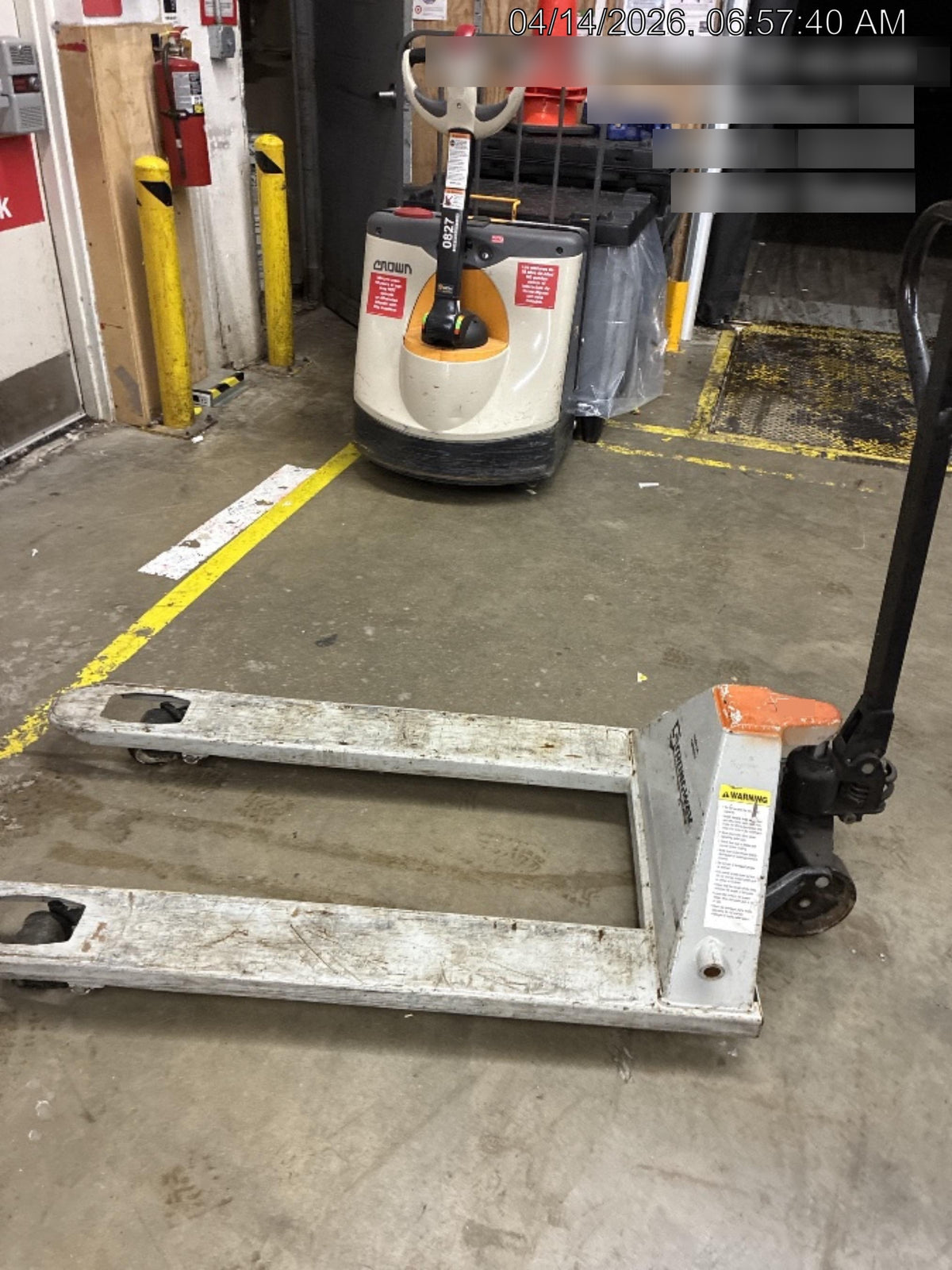 2023 STRONGWAY 4400 lb Pallet Jack