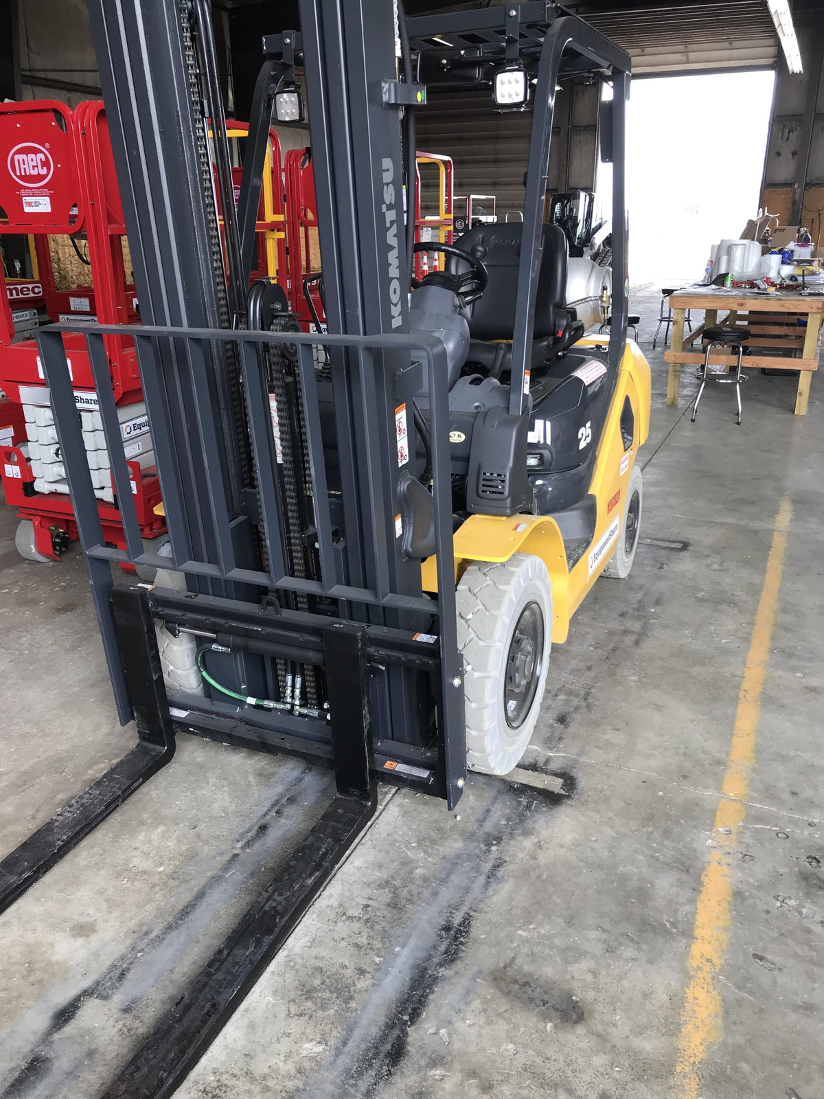 2021 KOMATSU FG25T-16