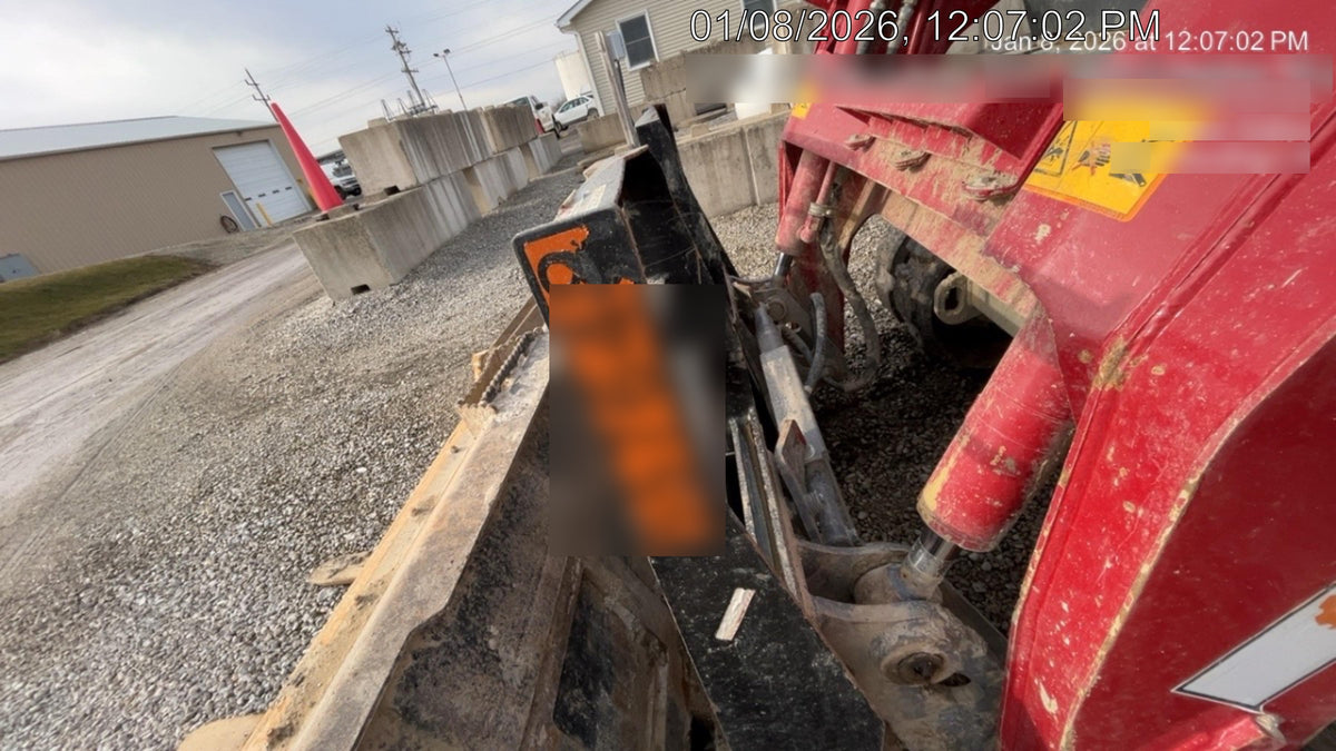 2025 ARROW MATERIAL HANDLING 24" Pallet Fork Frame