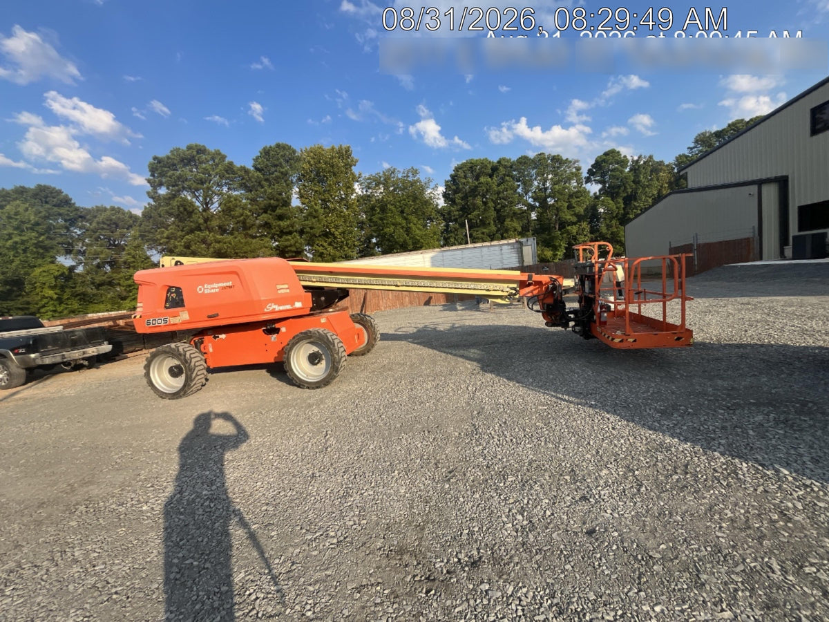 2022 JLG 600S